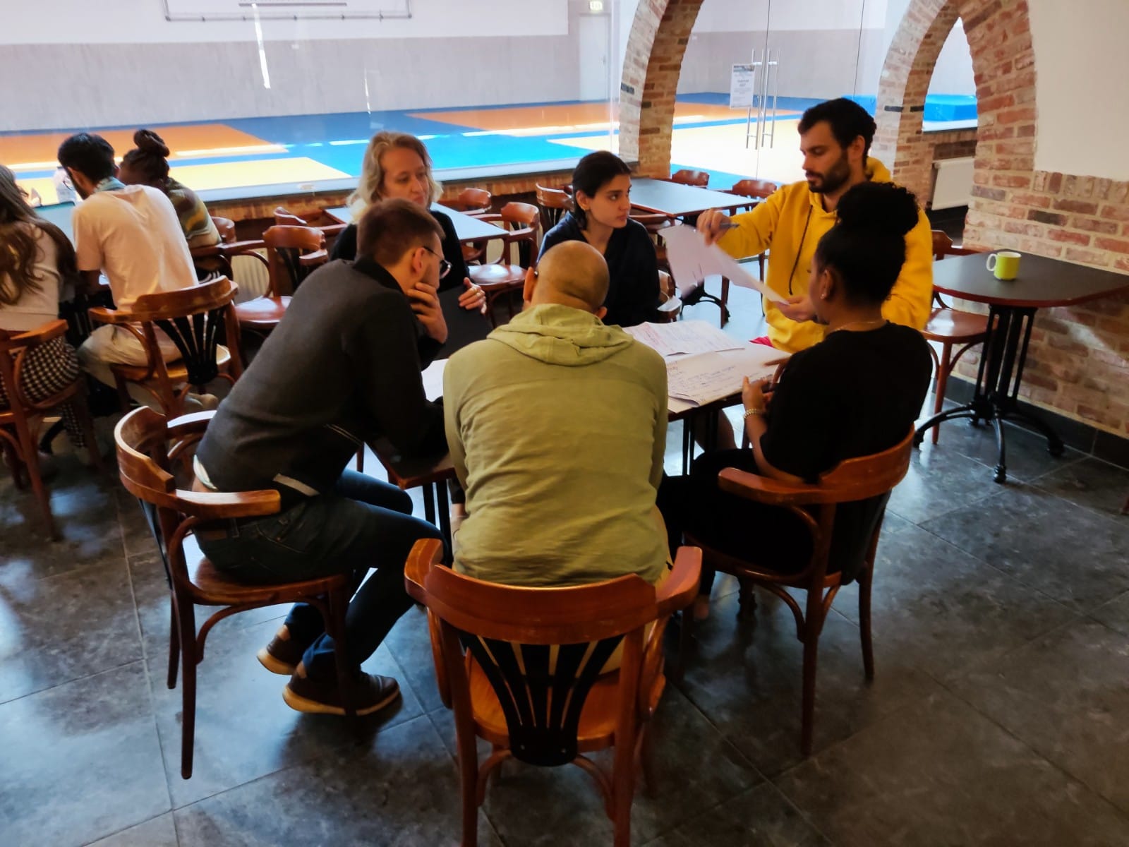 Together With Youth: Strengthening Youth Workers to Reach Out to Young Migrants and Refugees